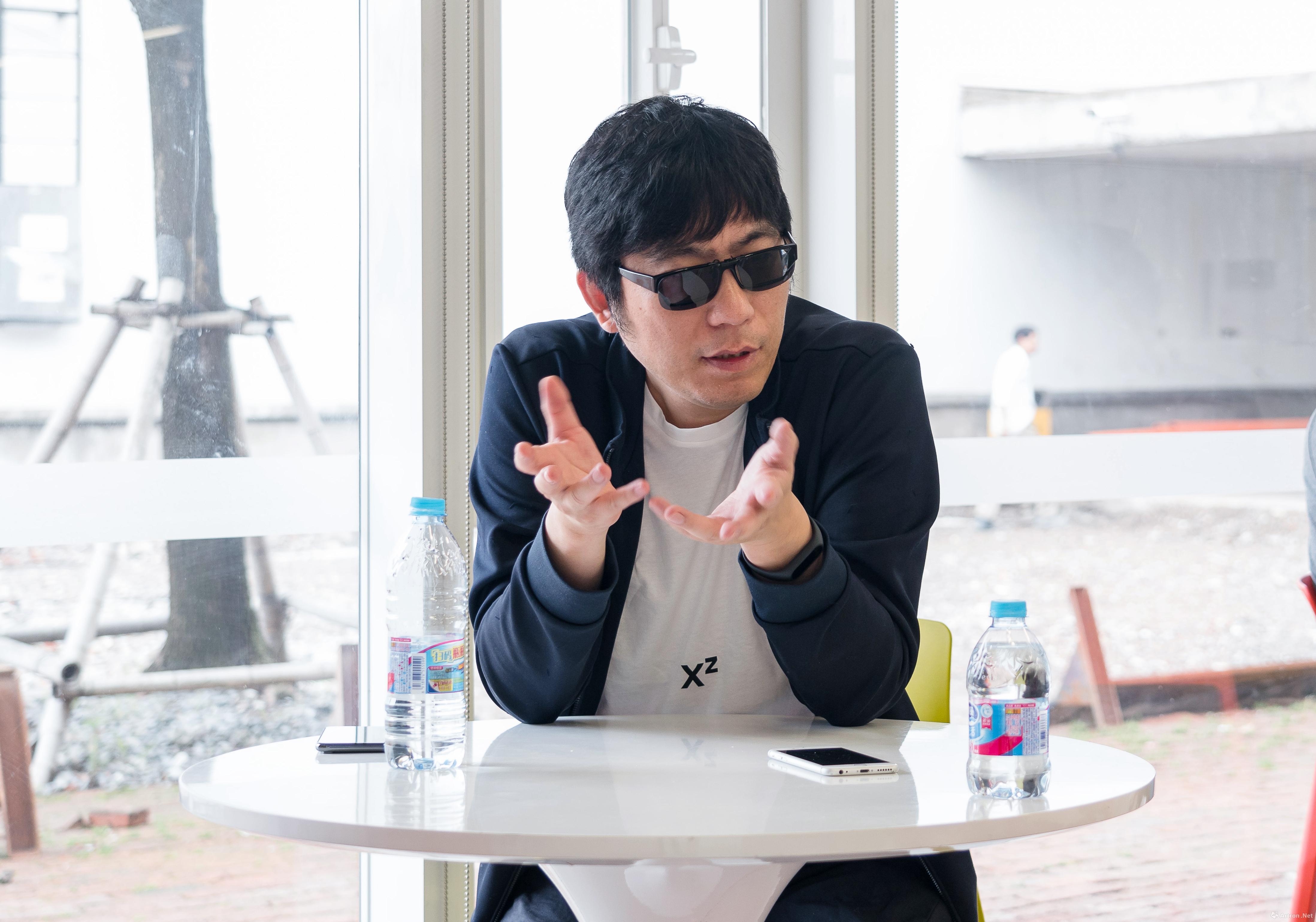 演员徐震，演艺之路的闪耀之星