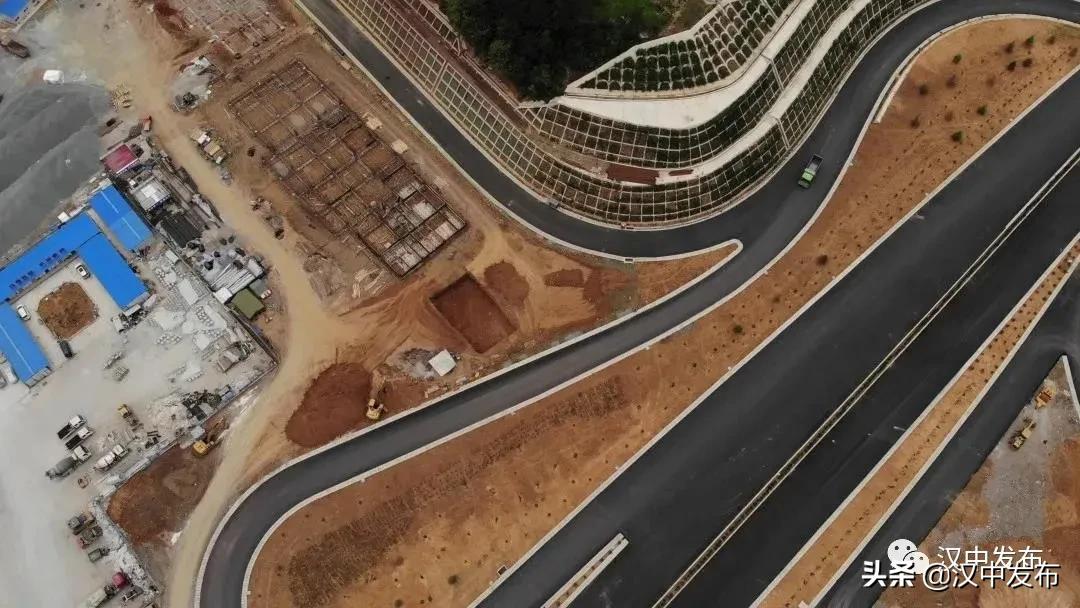 镇巴高速公路最新动态，观点分析及其影响