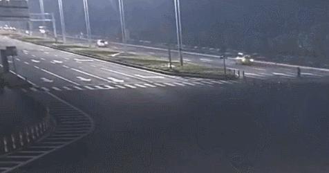 台山最新交通事故报道