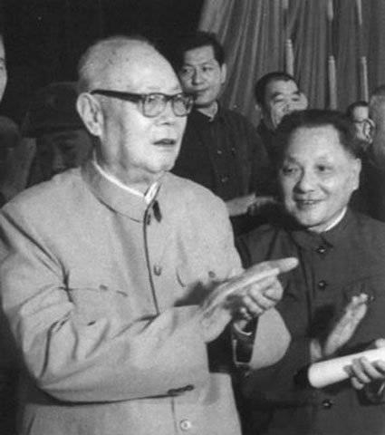 中国最新元帅，日常趣事背后的真挚友情与荣耀之路
