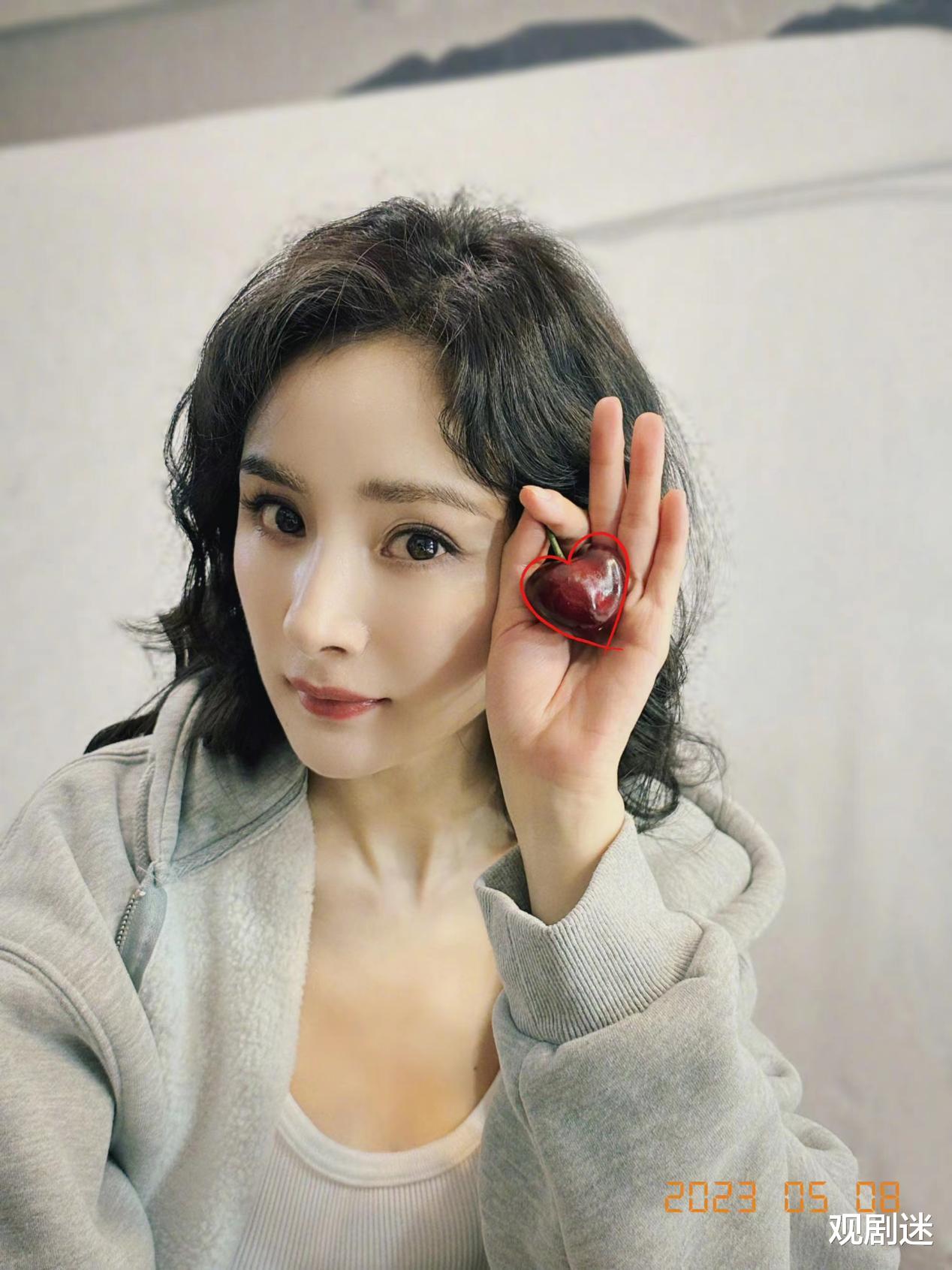 杨幂最新动态，时代之星的光芒闪耀